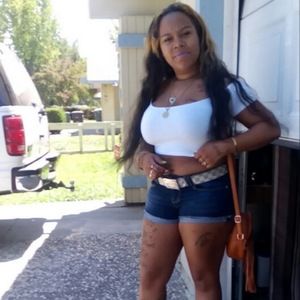 Meet your Posher, Sharae